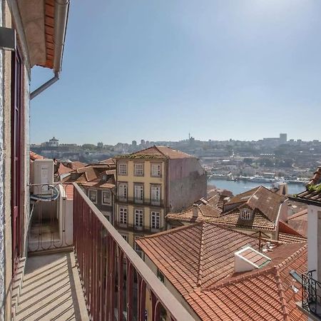 Liiiving In Porto - Ribeira Vintage View Apartment Luaran gambar